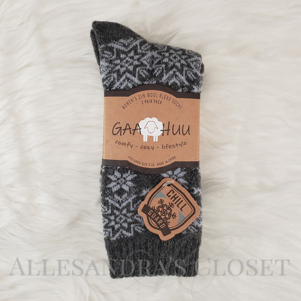 GAA HUU Socks Black Snowflake Wool Blend Socks 2 Pairs Outdoor Cottagecore Gift!